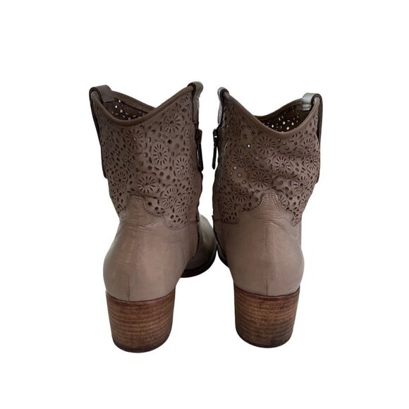 Via Maestra Vintage Womens Boots Size 39 Beige Perforated Leather Made In Italy - Picture 12 of 16